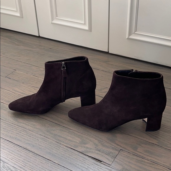 Manolo Blahnik Brown Suede Boots - Picture 2 of 4